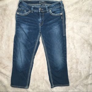 Silver Jeans Mid Rise Capris Size 29 Medium Wash